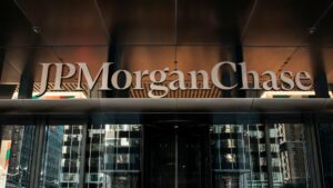 JPMorgan Chase says banks could fight Trump credit card rate cap: ‘Everything’s on the table’
