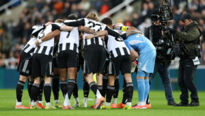 Eddie Howe to hand over control to the experts to pick the Newcastle United team instead