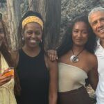 Obamas delight fans as they share rare family Thanksgiving photo