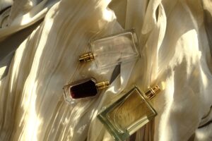 14 Best Perfumes for Older Women That Make Luxurious Gifts 2025