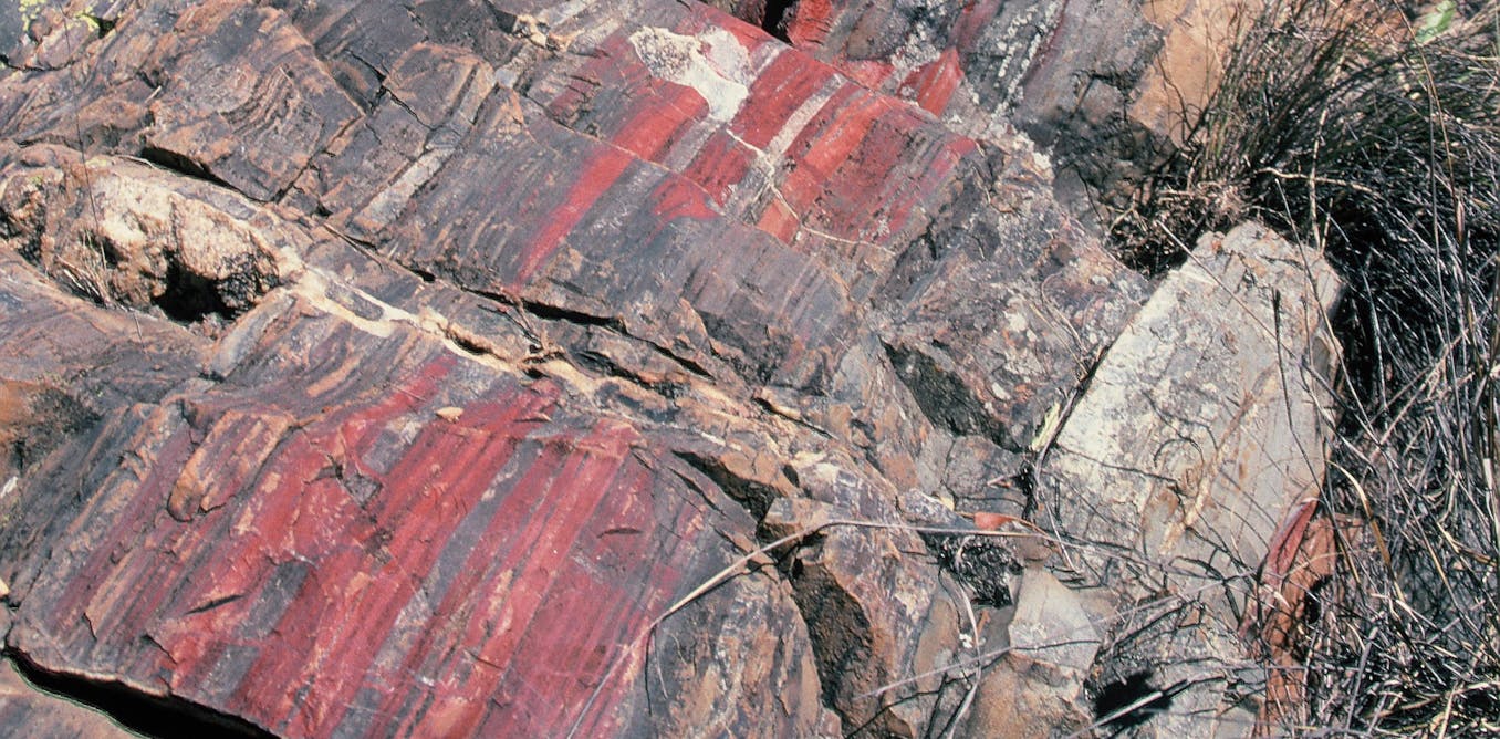 Ancient African bedrock reveals the violent beginnings of life on our blue planet