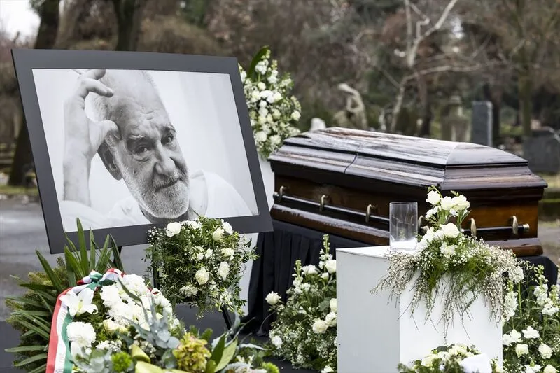 Béla Tarr laid to rest: Hungary bids farewell to the legendary filmmaker – photo gallery