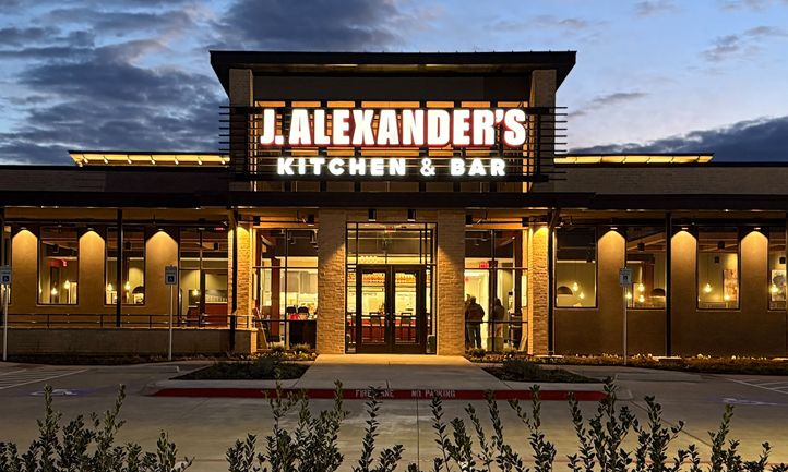 J. Alexander’s Celebrates First DFW Restaurant with Plano Grand Opening