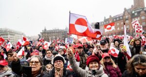 Europeans reeling from Trump threat to impose tariffs on 8 countries