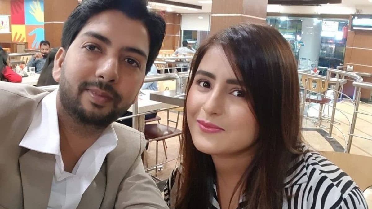 Bhojpuri Actress Akanksha Awasthi, Husband Vivek Kumar Booked In ₹11.50 Crore Fraud Case