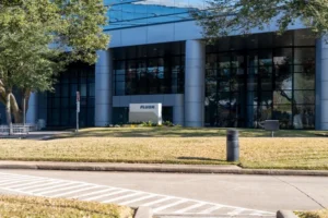 Fluor lost $1.57B in Q4, expects 2026 rebound