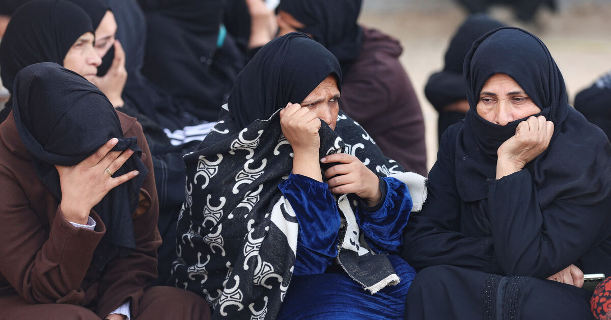 Israeli airstrikes kill 11 in Gaza, Palestinians say; Israel says Hamas violated truce