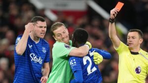 Idrissa Gueye red card: Why Everton midfielder was sent off for slapping teammate Michael Keane