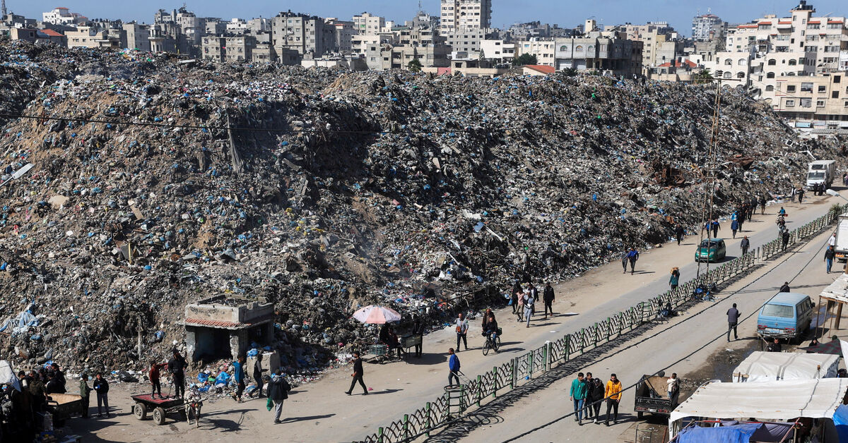 UN agency begins clearing huge Gaza City waste dump as health risks mount