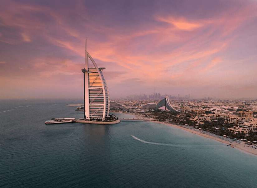 Mag HON 362-363: Jumeirah Group aims to establish  itself as the Middle Eastern reference