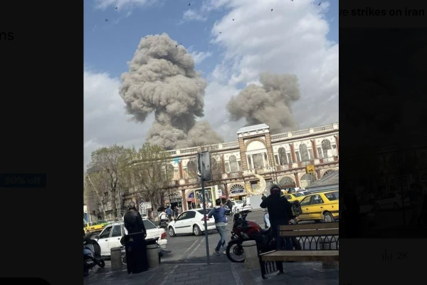 Israel under Iranian missile fire | Regime attacks US bases in Qatar & Bahrain, sirens in Riyadh | No serious injuries in Israel so far