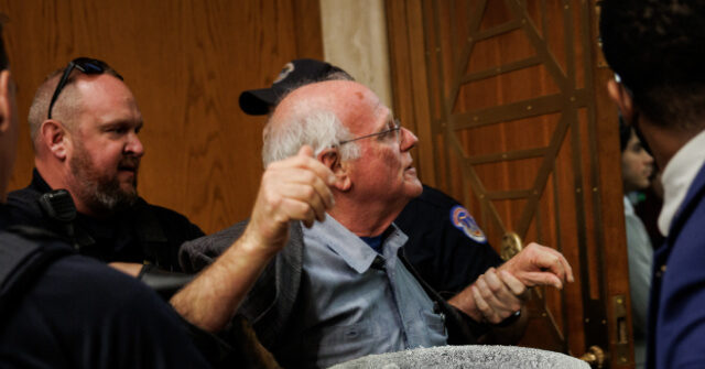 Former Ben & Jerry’s Cofounder Debuts ‘Maxi Hearts of Minneapolis’ Ice Cream Honoring Renee Good, Alex Pretti