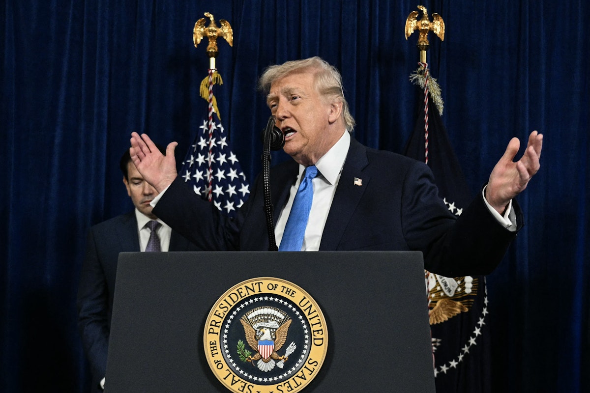 “WE’RE SCREWED”: Trump Panics Over Looming Supreme Court Tariff Ruling