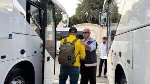 Singapore Airlines flight carrying Singaporeans stranded in Middle East begins journey home, Singapore News