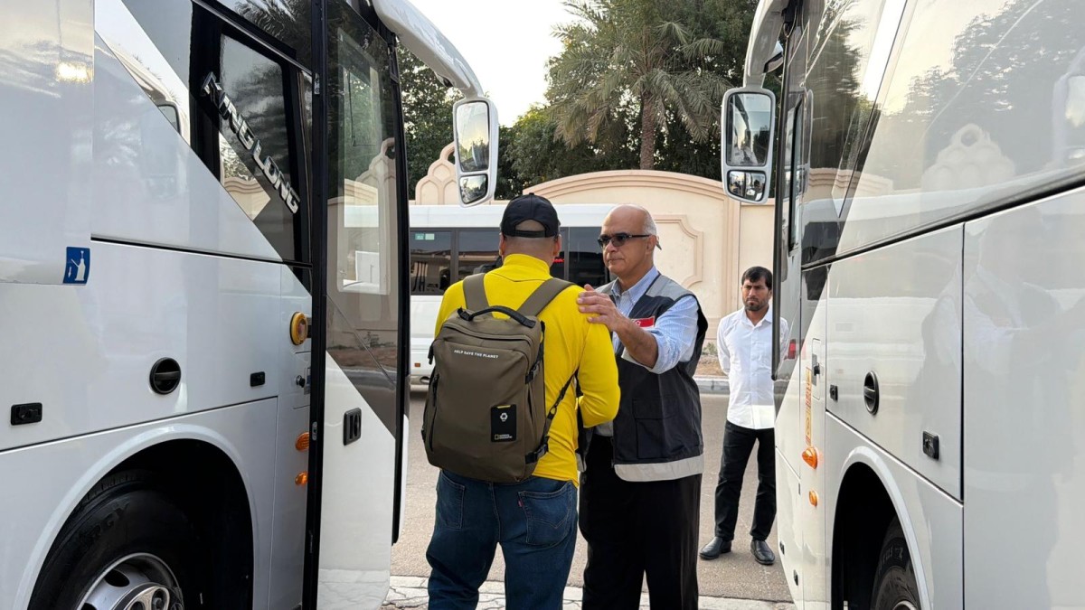 Singapore Airlines flight carrying Singaporeans stranded in Middle East begins journey home, Singapore News