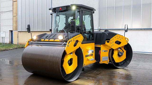 Ammann updates colours on North American roadbuilding machines