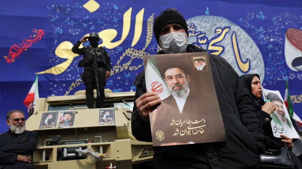 Hamas backs Iran’s right to defend itself, urges it to spare neighbours