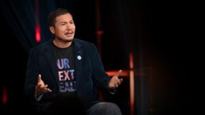 3 possible futures for AI — which will we choose? | Alvin W. Graylin, Manoush Zomorodi