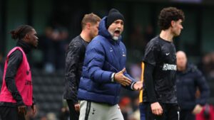 Spurs must ‘bin off’ seven ‘shaming’ stars and will only get promoted from Championship on three conditions