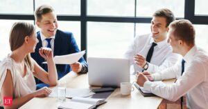 One-day notice after bonus pay — fair game or bad move? Employee’s question triggers strong reactions