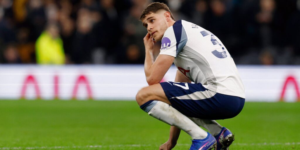 Forget Van de Ven: The new Carrick looks like a “future Tottenham captain”