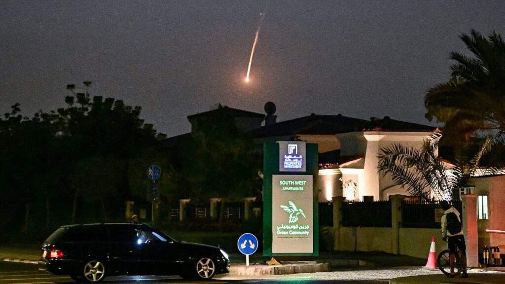 Banks in Gulf evacuate their staff after Iran threatens to attack economic centres linked to US