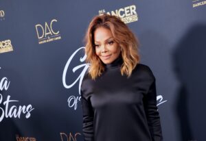 Janet Jackson’s Timeless Glow Steals The Show In New All-White Look (PHOTOS)