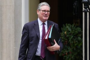 FTSE 100 Live: Starmer unease rattles markets; Big tech sell-off