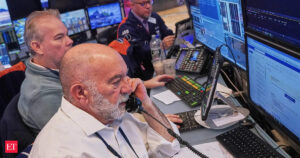 Global tech stocks erase $1.8 trillion in days as U.S. stock futures rebound and AI spending fears rattle markets