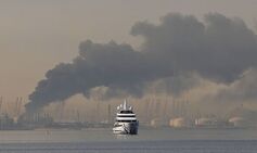 Dubai explosion LIVE: Palm Jumeirah Fairmont Hotel and Burj Al Arab ‘hit’ amid Iran attack