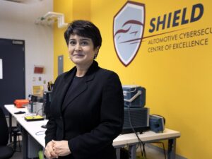 Can self-driving cars go ‘rogue’? UWindsor prof gets big grant to tackle auto hacker threat