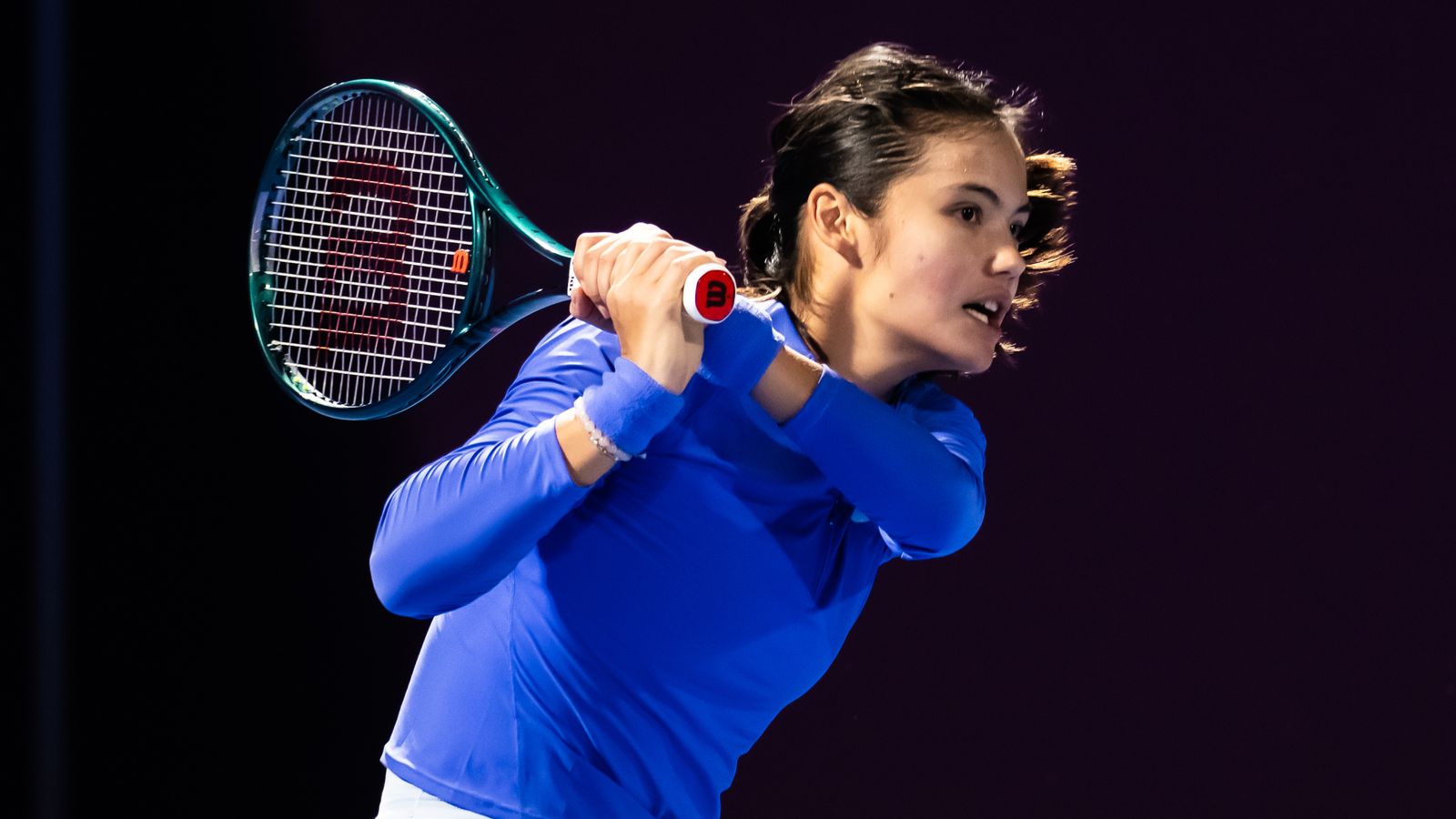 Dubai Tennis Championships: Emma Raducanu on course for last 16 meeting with Australian Open champion Elena Rybakina