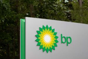 BP Stock Drops 5% as Company Suspends Share Buyback Program