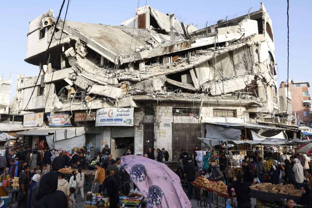 24 hours in pictures, 19 February 2026