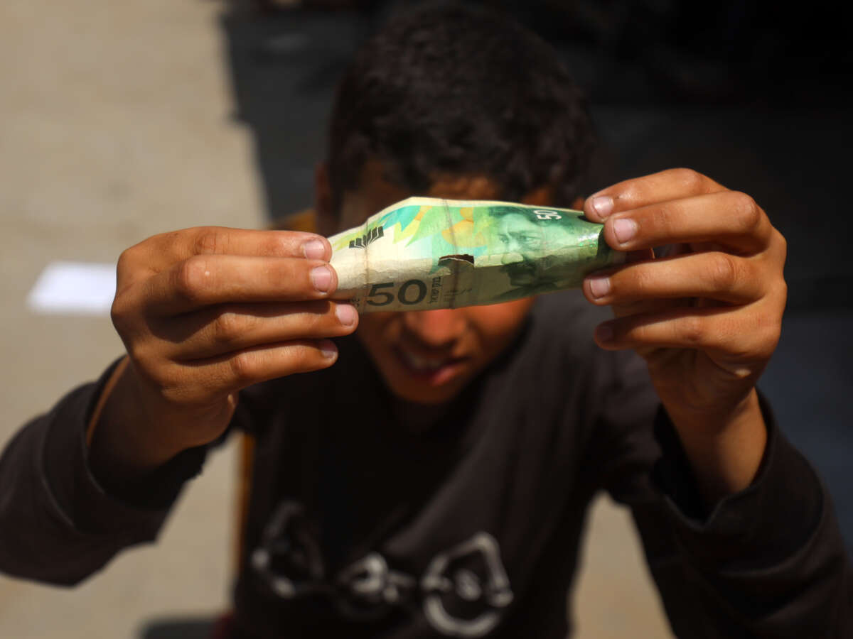 Israel’s Restrictions on Gaza’s Banking System Have Led to a Currency Crisis