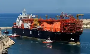 Pakistan in discussion with Qatar for supply of LNG cargoes amid electricity shortfall