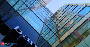 Global Market: Geopolitics overtakes inflation as top global risk for central banks