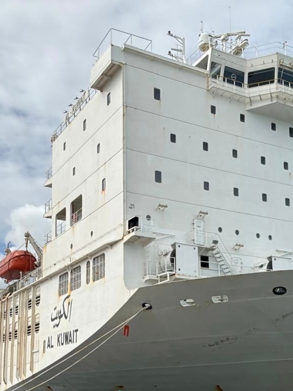 Al Kuwait ships cattle out of Darwin after weeks anchored near Fremantle