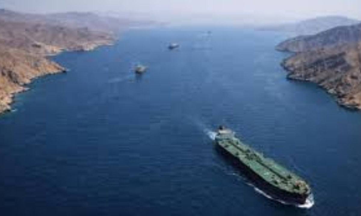 War: UAE to help US reopen Strait of Hormuz by force