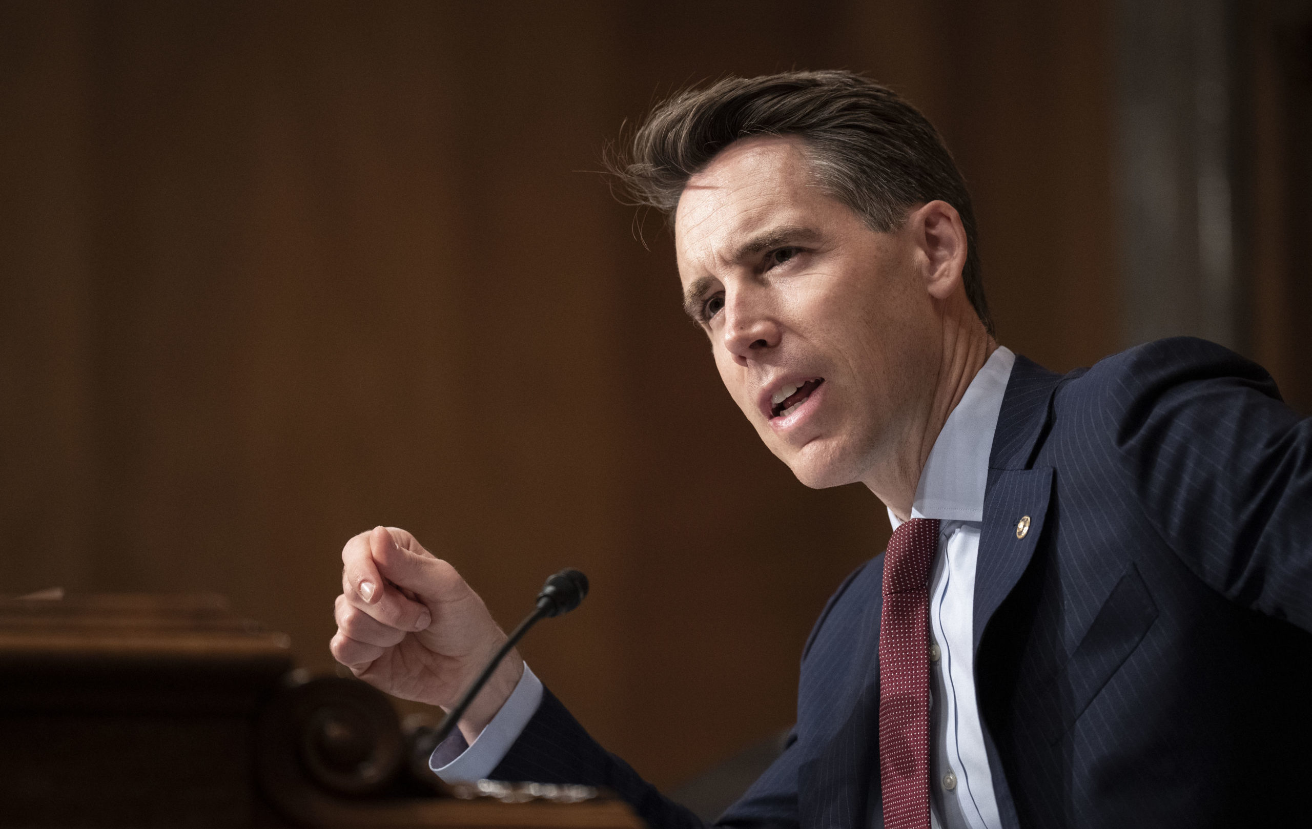 Hawley Introduces Bill to Ban Major Abortion Pill