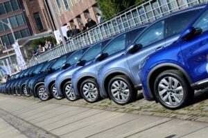 Jealous much? US car buyers eye affordable, tech‑loaded Chinese EVs, yet politics keep them off American roads