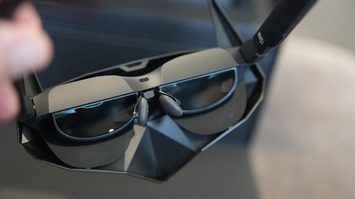 I wore the world’s first HDR10 XR glasses, and they turned me into Batman (literally)