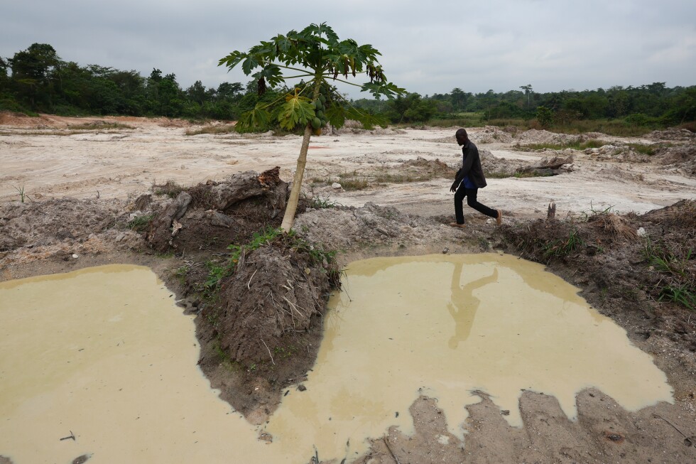 West African cocoa farmers report pain from commodity’s recent crash