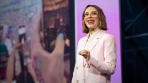 The sneaky language tricks cults use to influence you | Amanda Montell