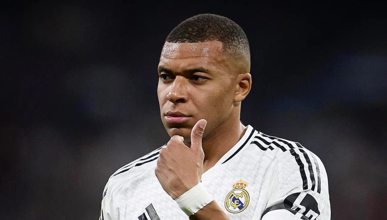 Viral Claim About 18 Million Real Madrid Fans Signing #MbappeOut Petition Spreads Online