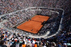 WATCH: Bizarre Moment Forces Unexpected Delay During Italian Open Match