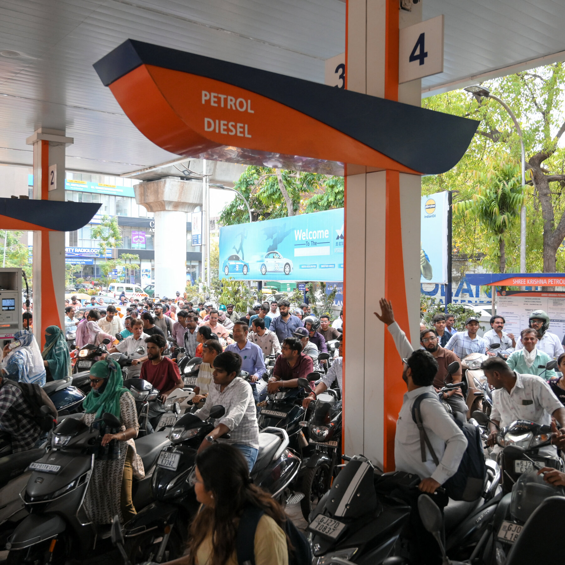Asia Is Getting Crushed Between Oil Prices and the Dollar