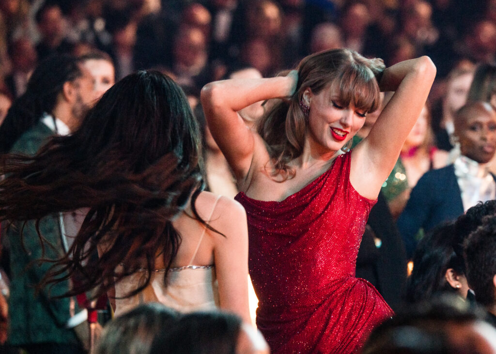 Taylor Swift files to trademark her voice, likeness to ward off AI deepfakes