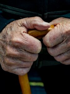 WA aged care residents to get free RSV vaccine after worst ever flu season