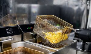 Survey Finds Cooking Oil Influences Where Americans Choose to Eat